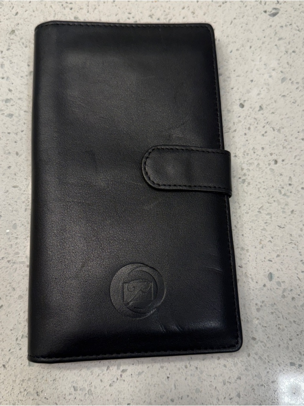 Men’s Black Genuine Leather Bi-fold Wallet